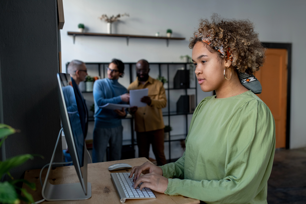 Ergonomics and Your Spine: Tips for a Healthier Workspace