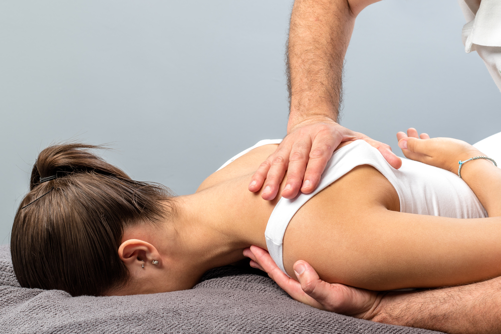 Is Poor Posture Causing Your Shoulder Blade Pain? Chiropractic Solutions